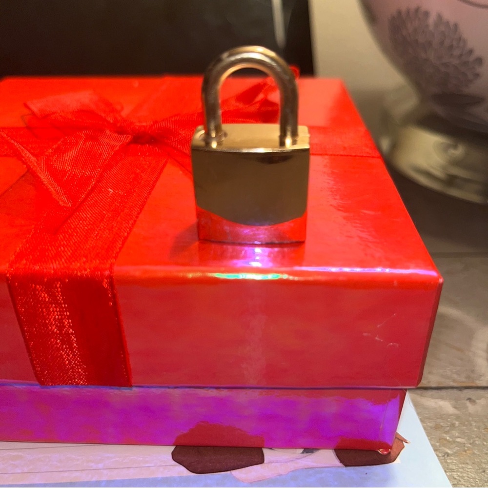 Gold Lock for Handbags/ No key